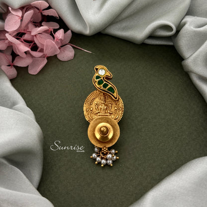 LAKSHMI KASU PENDANT AND HASLI