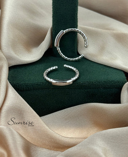 CLASSIC TOE RINGS
