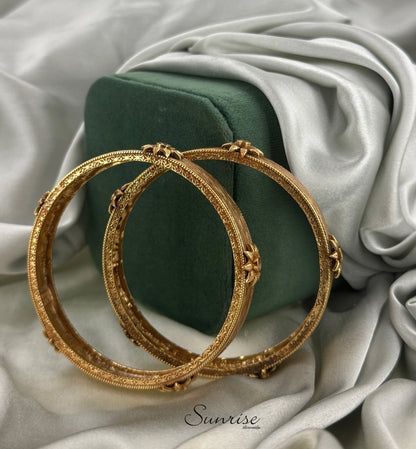 FLOWER FUSION BANGLES
