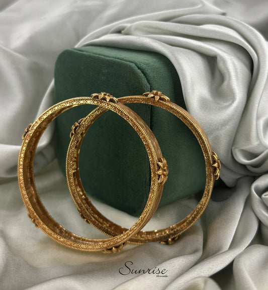 FLOWER FUSION BANGLES