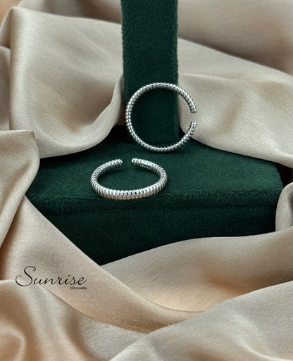 SILVER TOE RINGS