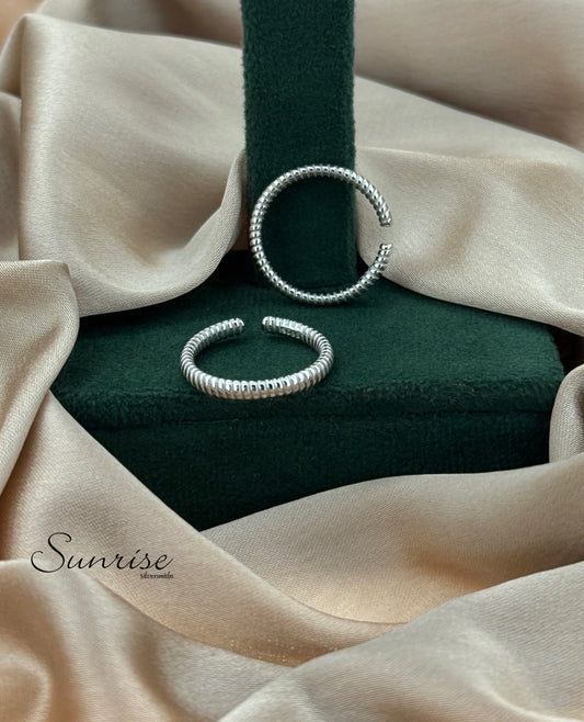 SILVER TOE RINGS
