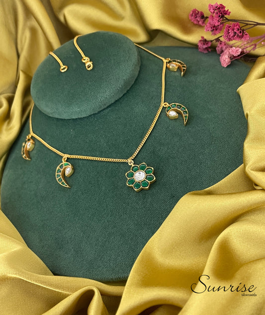 KUNDAN CHARMS NECKLAE