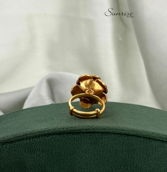 FLOWER FINGER RING
