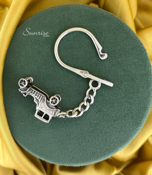 MINIATURE VINTAGE CAR KEYCHAINS