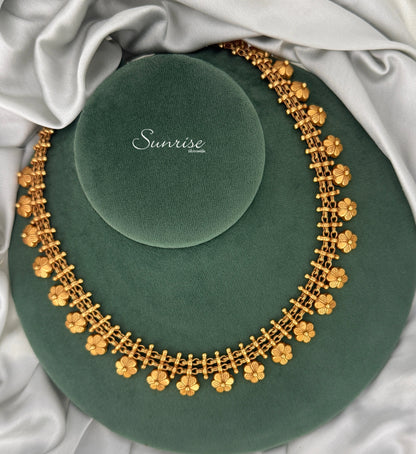 GP FLOWER NECKLACE