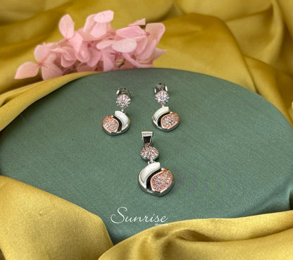 TWO TONE PENDANT SET