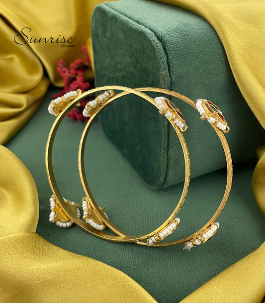 KUNDAN-PEARL BANGLES