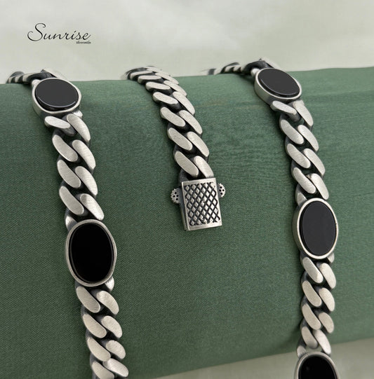 BLACK ONYX CUBAN CHAIN