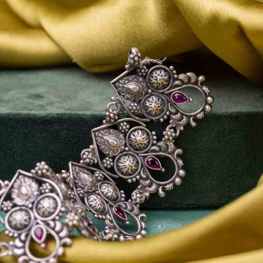 AKRUTI NECKLACE SET